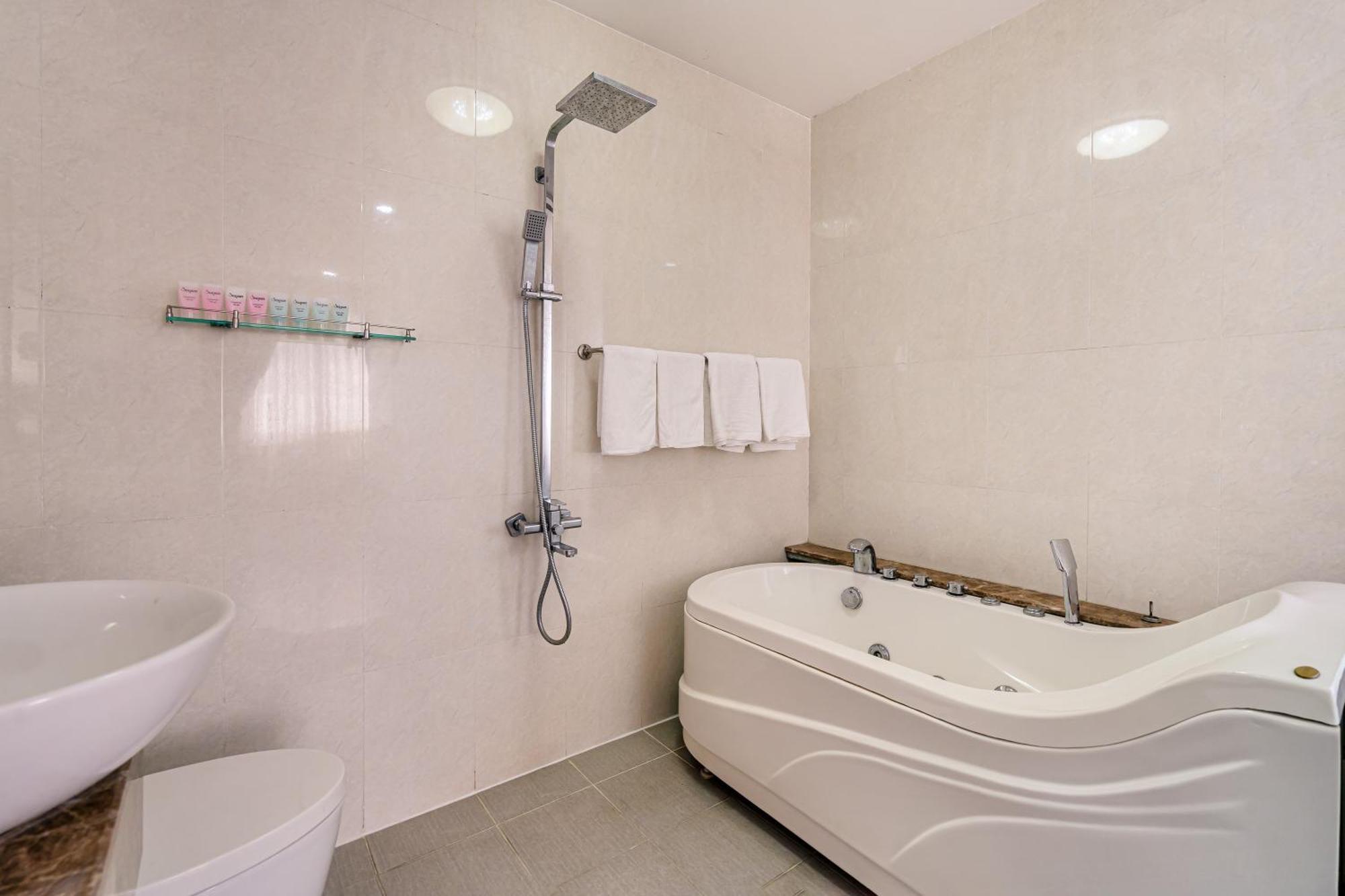 La Palma Boutique Hotel Ho Chi Minh City Bagian luar foto